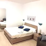 Riviera Hotell 2*