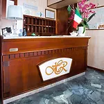 Otel Riviera 2*