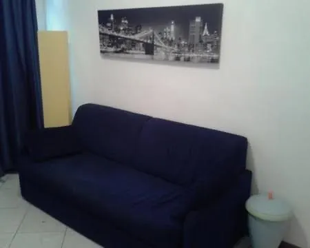 Ξενοδοχείο Riviera 2*