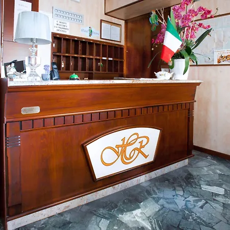 Hotel Riviera 2*