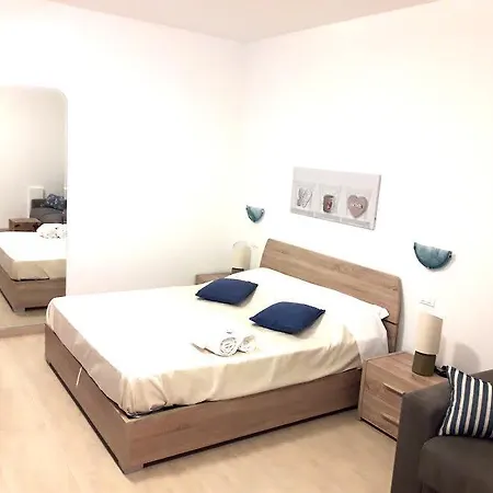 Riviera Hotel 2*