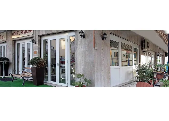 Riviera Hotel 2*
