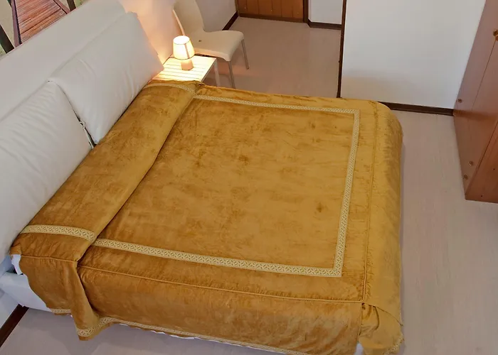Riviera Hotel 2*
