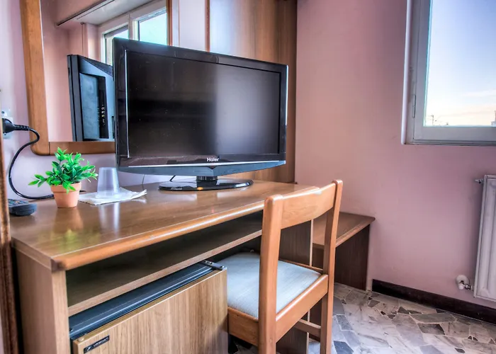Hotel Riviera 2*