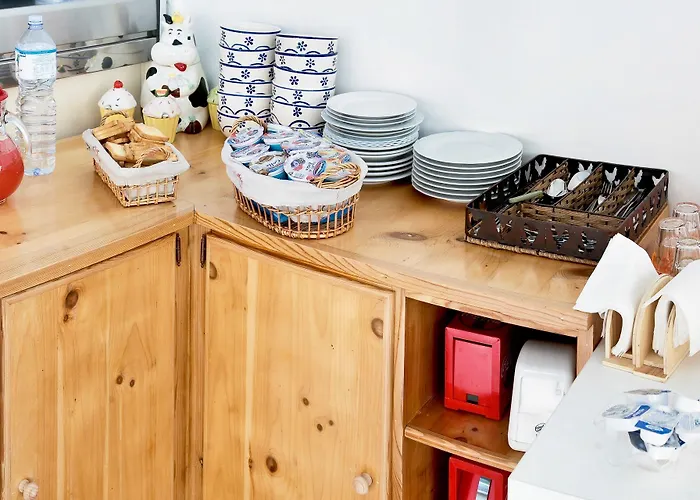 Ξενοδοχείο Riviera 2*