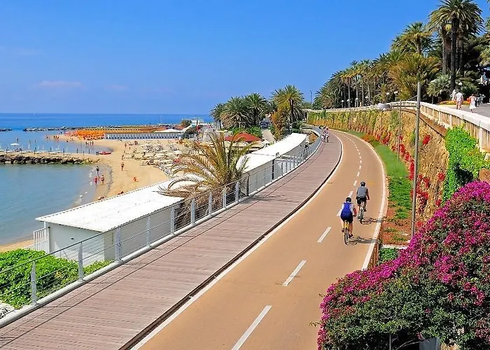 Riviera 2*