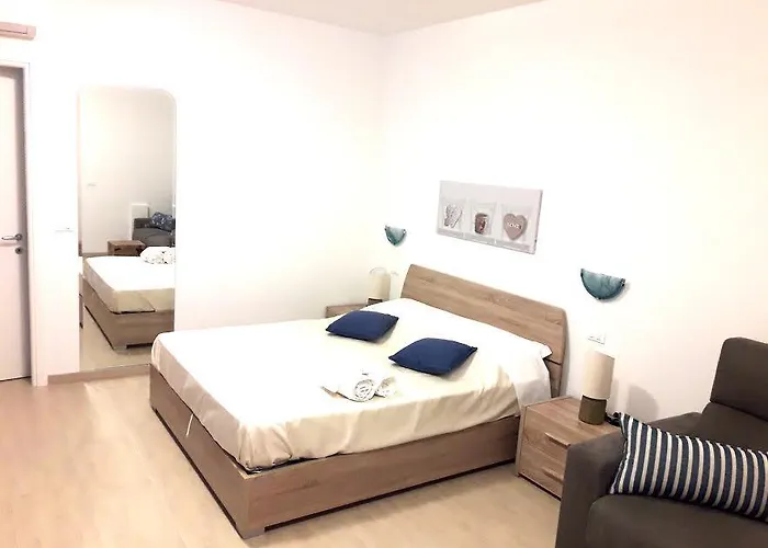 Riviera Hotel 2*