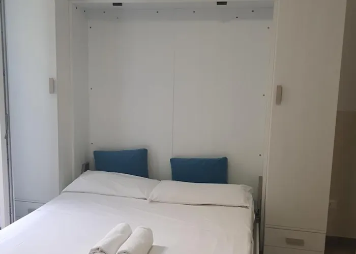 Riviera 2*